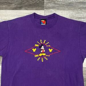 Vintage 90s Mickey Disney Embroidered Mickey Mouse Purple‎ Men L T-shirt Tee